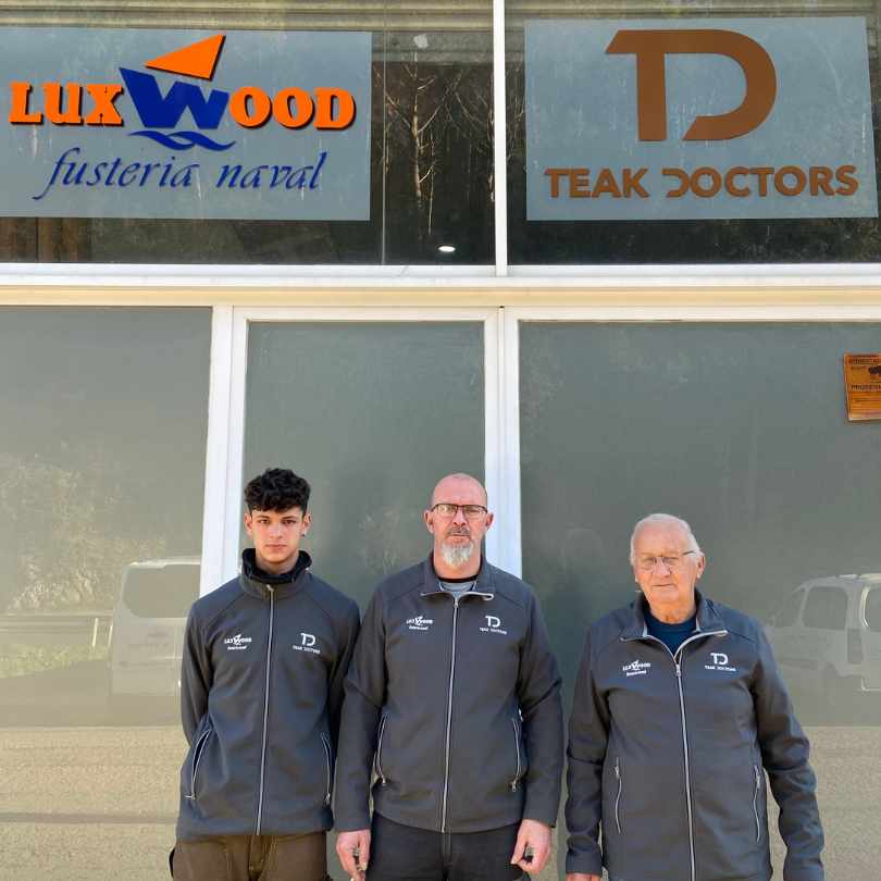 Luxwood y Teak Doctors